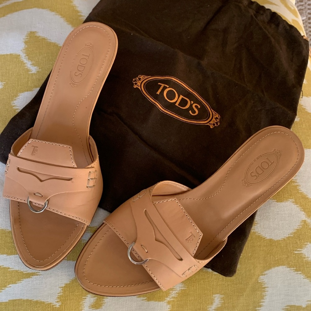 Tod’s Kitten Heel Mules, Tan Leather. Originals. Size 37 1/2 (or 7 US)